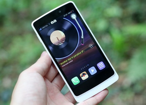 Oppo Find Clover - Smartphone Android 4 nhân giá rẻ